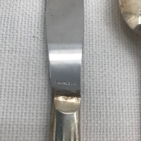 Oneida Stainless Spoon, Fork, Dinner Knives Set - Picture 4 of 5